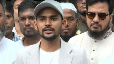 কথা বলছেন আসিফ মাহমুদ সজীব ভূঁইয়া