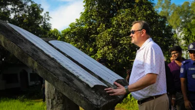 ঠাকুরগাঁওয়ে যুক্তরাষ্ট্রের রাষ্ট্রদূত