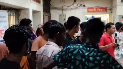 হাসপাতালে নিহতের স্বজনরা