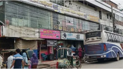 রাজশাহী-নাটোর রুটে বাস চলাচল বন্ধ
