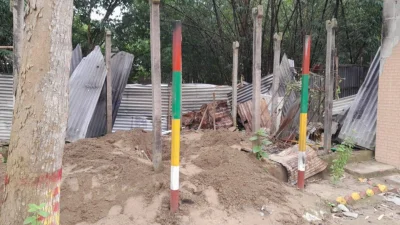 সেই পীরের লাশ কবর থেকে তোলার অভিযোগ