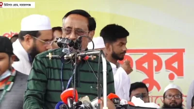 চিটাগাং রোডের পথসভায় বক্তব্য দেন অলি আহমদ