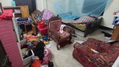 বরিশালে অবসরপ্রাপ্ত পুলিশ সদস্যের বাড়িতে অস্ত্রের মুখে ডাকাতির ঘটনা ঘটেছে