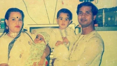 মায়ের কোলে ন্যান্সি। ছবি: ফেসবুক থেকে