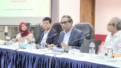 কথা বলছেন স্বাস্থ্য প্রতিমন্ত্রী ড. এম এ মুহিত
