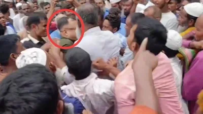 এবার কুড়িগ্রাম সদরের ঘোগাদহ ইউনিয়নে এক উপসহকারী কৃষি কর্মকর্তার ওপর হামলা করেছেন বিক্ষুব্ধ কৃষকরা