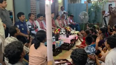 লালমনিরহাটের আদিতমারী উপজেলার একটি প্রত্যন্ত গ্রামে গিয়ে শিশুদের গান শুনলেন নরওয়ের রাষ্ট্রদূত