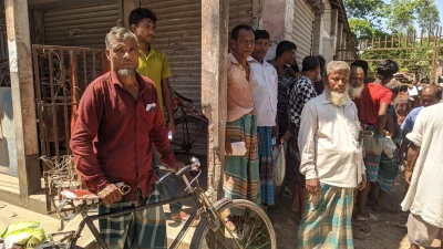 সার নিয়ে ভোগান্তির কথা জানালেন কৃষক রুহুল আমিন