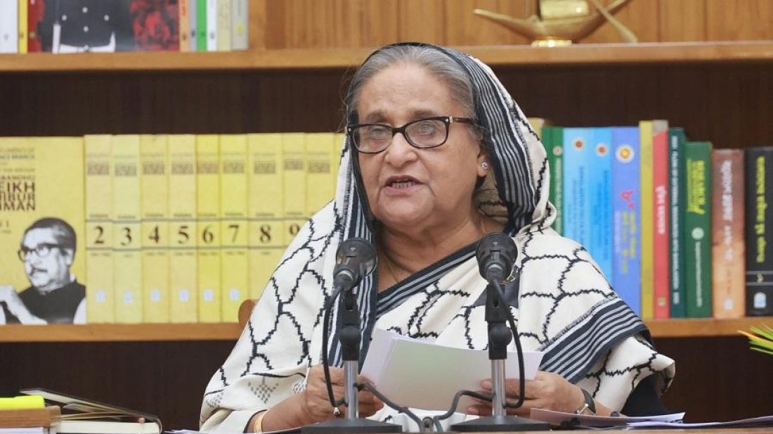 সংবাদ সম্মেলনে কথা বলছেন প্রধানমন্ত্রী শেখ হাসিনা