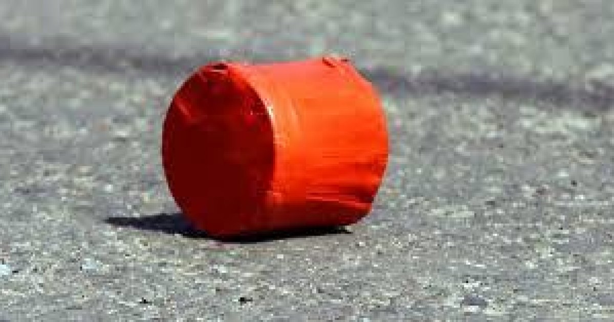 মেট্রোরেলের লাইন থে‌কে অবিস্ফোরিত দুটি ককটেল উদ্ধার