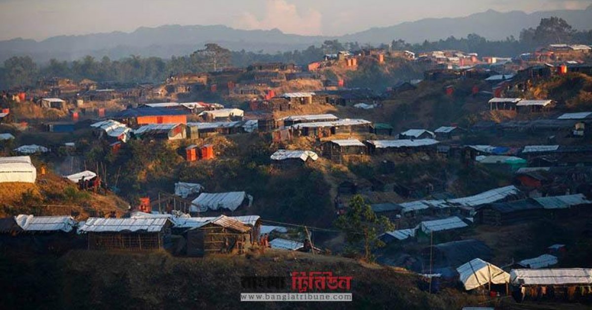 রোহিঙ্গা ক্যাম্পে দুই পক্ষের গোলাগুলিতে একজন নিহত