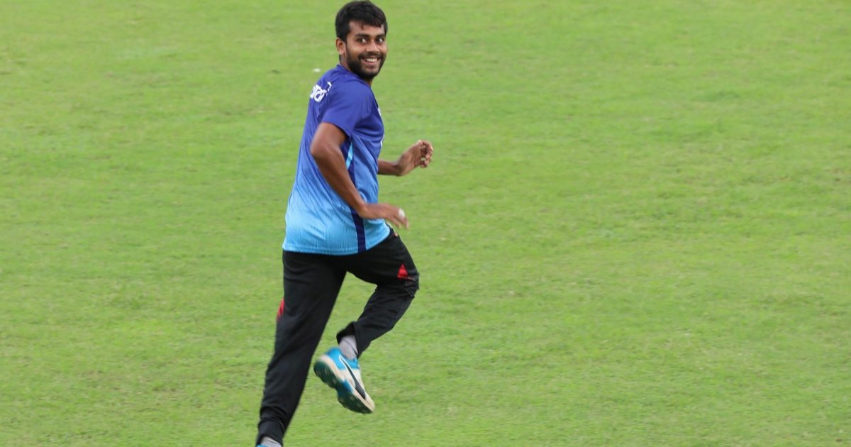 সৌম্যর ইনজুরিতে পাকিস্তান সিরিজের দলে মিরাজ