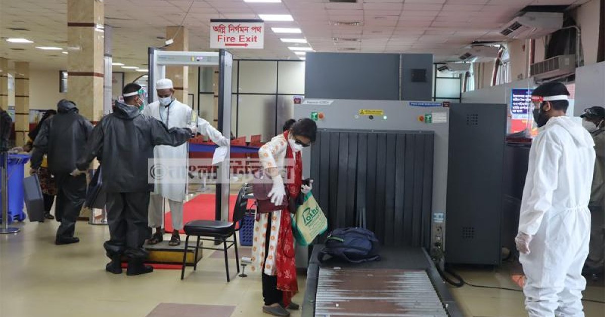 করোনার সংক্রমণ এড়াতে সতর্ক অবস্থানে শাহজালাল বিমানবন্দর