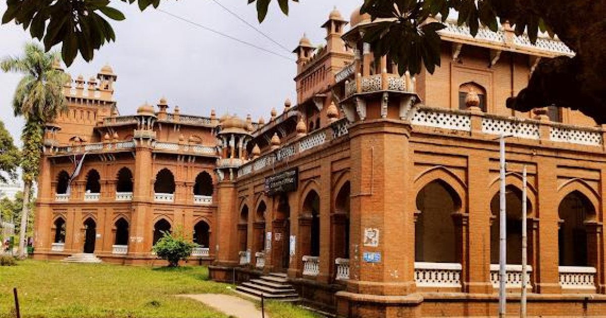 ‘বিশ্বের শীর্ষ ২ শতাংশ বিজ্ঞানী’র তালিকায় ঢাবির ৩৫ শিক্ষক-গবেষক