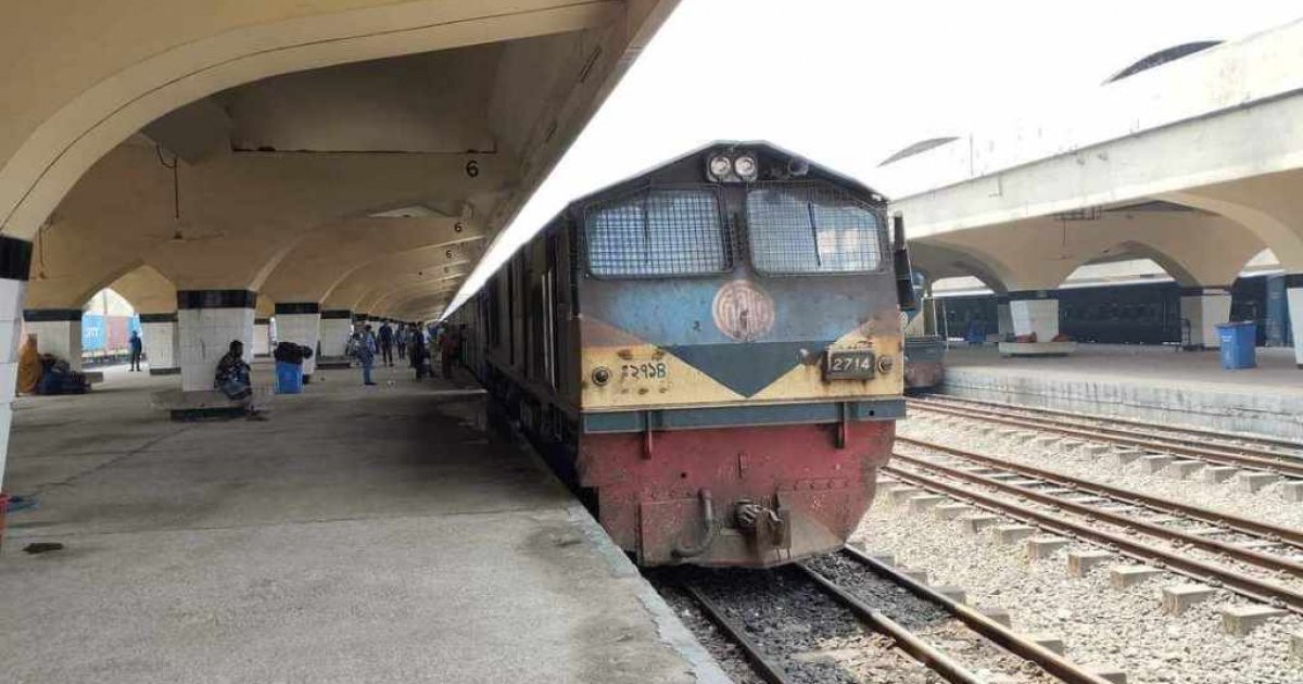 ঢাকা-কক্সবাজার ও ঢাকা-চট্টগ্রাম রুটে ৪ জোড়া ‘পূজা স্পেশাল’ ট্রেন