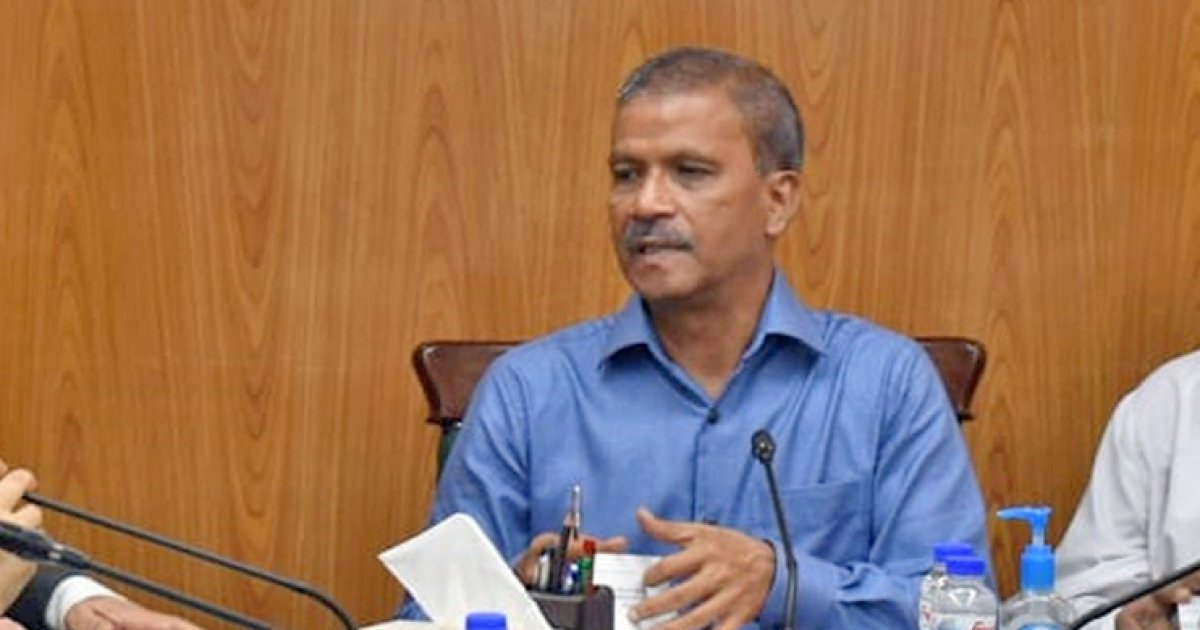 আবদুল হামিদের দেশত্যাগ ও আ.লীগ নিষিদ্ধের ইস্যুতে যা বললেন আইন উপদেষ্টা