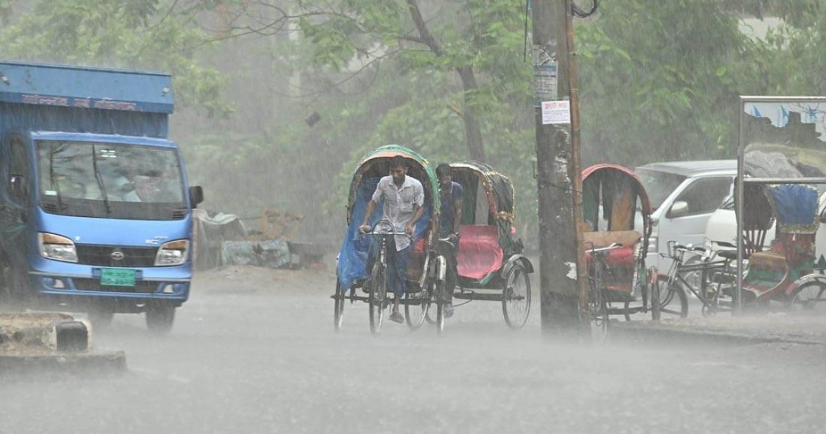 কক্সবাজারে মৌসুমের সর্বোচ্চ বৃষ্টি