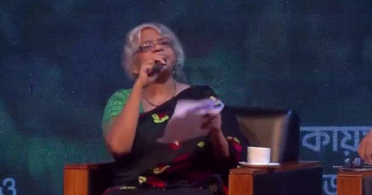 Kutilmaganda orgazm Qiz yalab video beradi