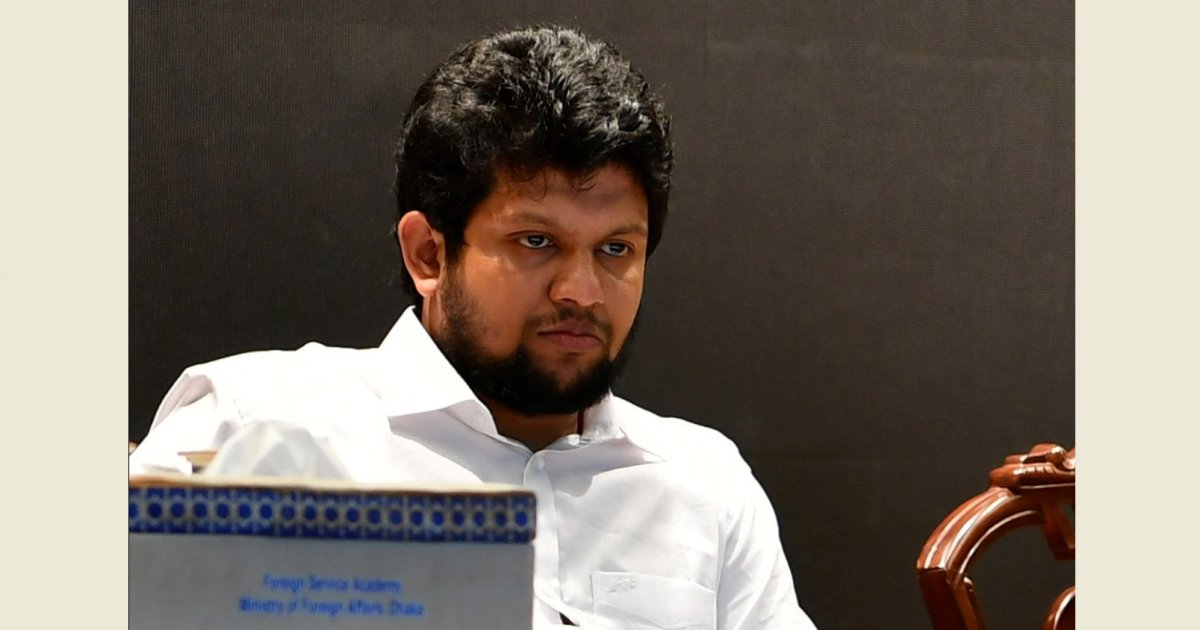 সংকট আছে, সামনে আরও আসছে: মাহফুজ আলম