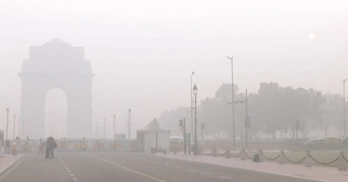 সবচেয়ে দূষিত বাতাস দিল্লিতে, এরপরই ঢাকা