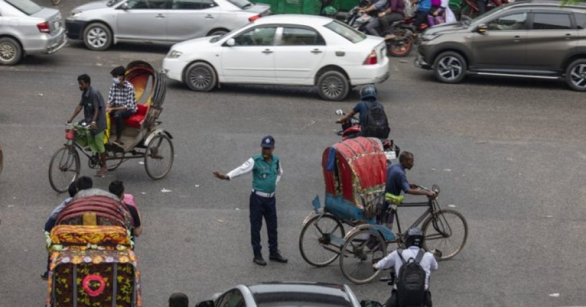 ট্রাফিক আইন লঙ্ঘনে ডিএমপির ২৬৭৮ মামলা