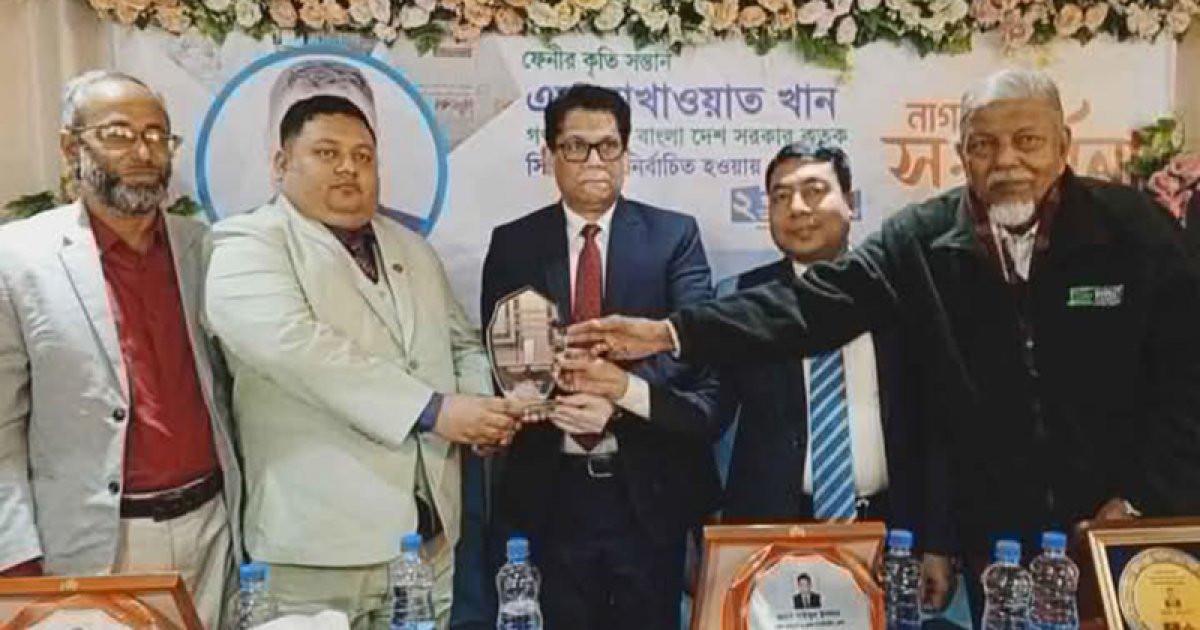 আ.লীগ নেতাকে সংবর্ধনা দিয়ে আয়োজক বললেন ‘কাউকে খুন করেনি, মানুষের উপকার করবে’