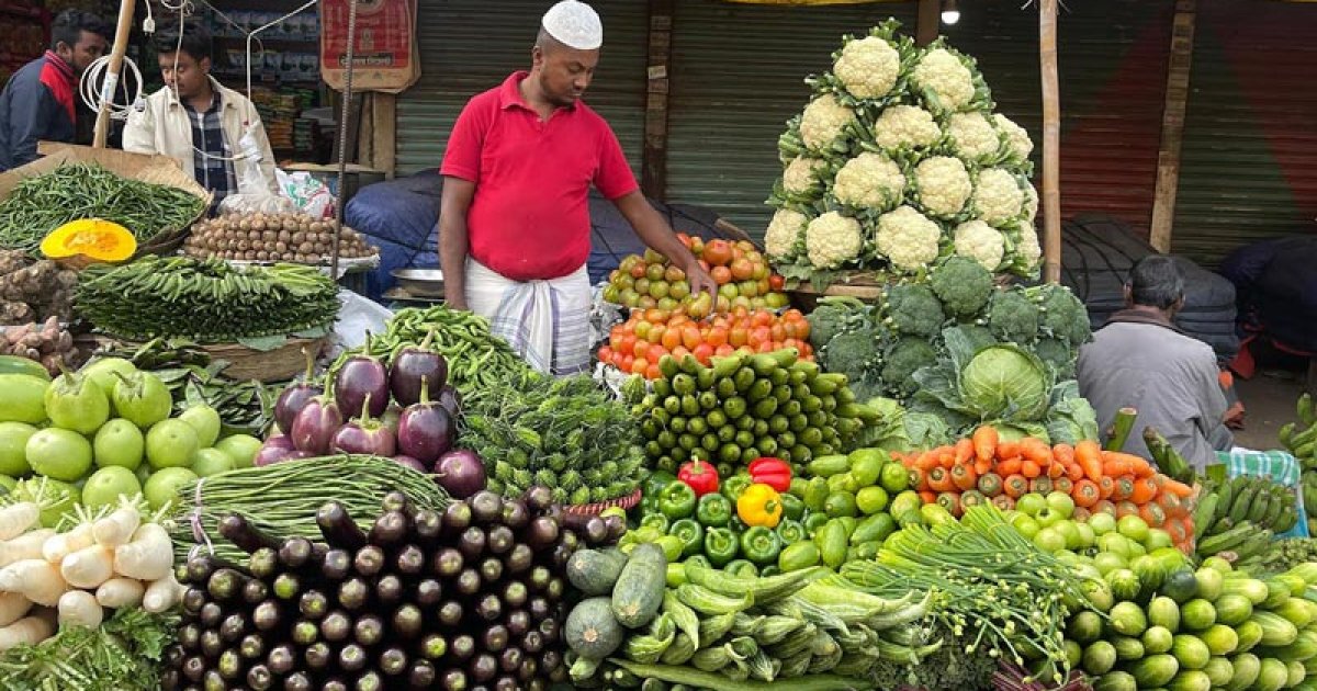 সবজিতে স্বস্তি, মাংসের দাম চড়া