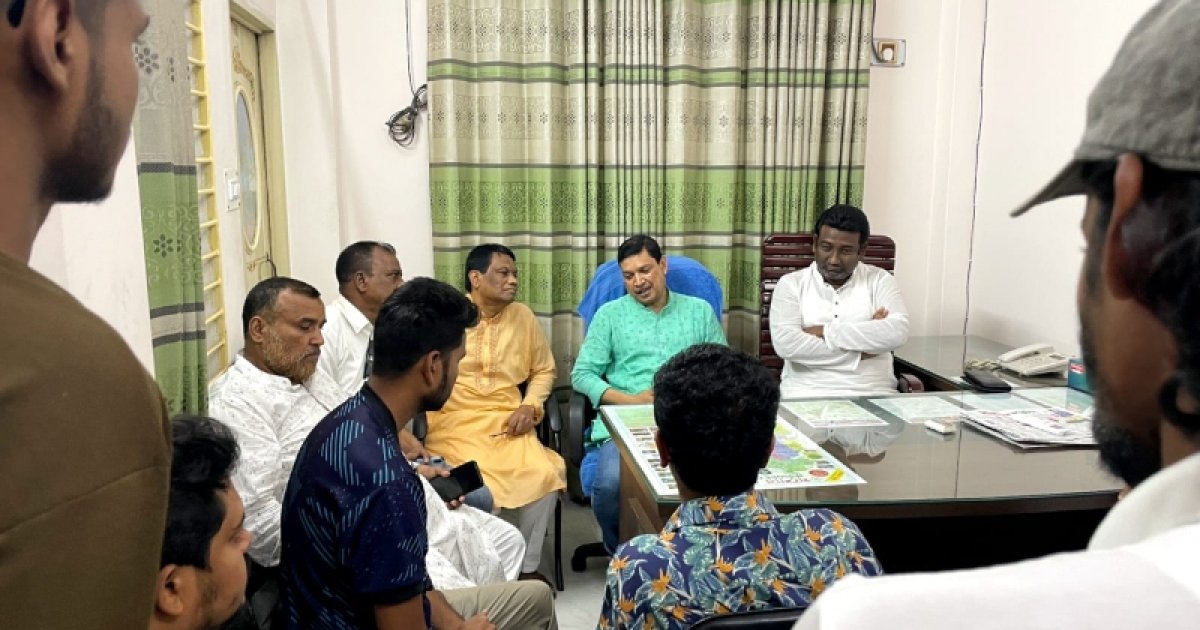 পদত্যাগে বাধ্য হলেন যশোর মিনিবাস মালিক সমিতির সম্পাদক
