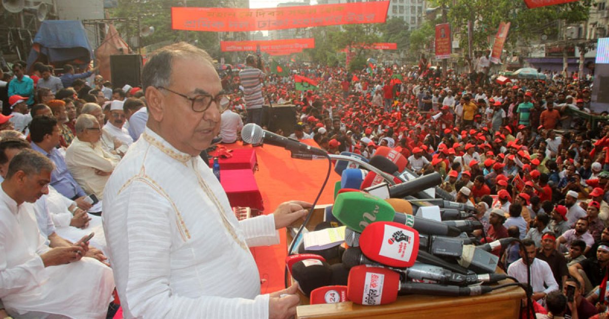 ১৭ বছর পানি ঢেলেছে বিএনপি, ফল খাচ্ছেন আপনারা: মির্জা আব্বাস