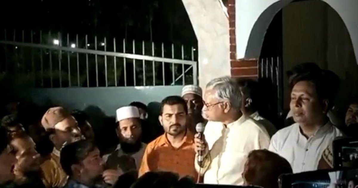 রাবি উপাচার্যের আশ্বাসে অবস্থান কর্মসূচি স্থগিত, নতুন অ্যাডহক কমিটি গঠনের সিদ্ধান্ত