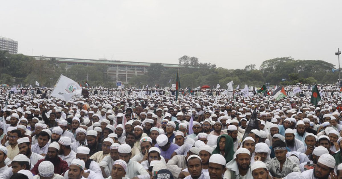 হেফাজতের মহাসমাবেশ, লোকারণ্য সোহরাওয়ার্দী উদ্যান