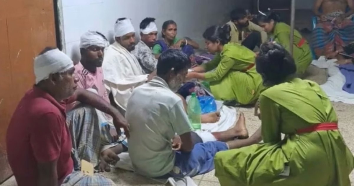 পুকুরে গোসল করাকে কেন্দ্র করে দুই দল গ্রামবাসীর সংঘর্ষে আহত ২০
