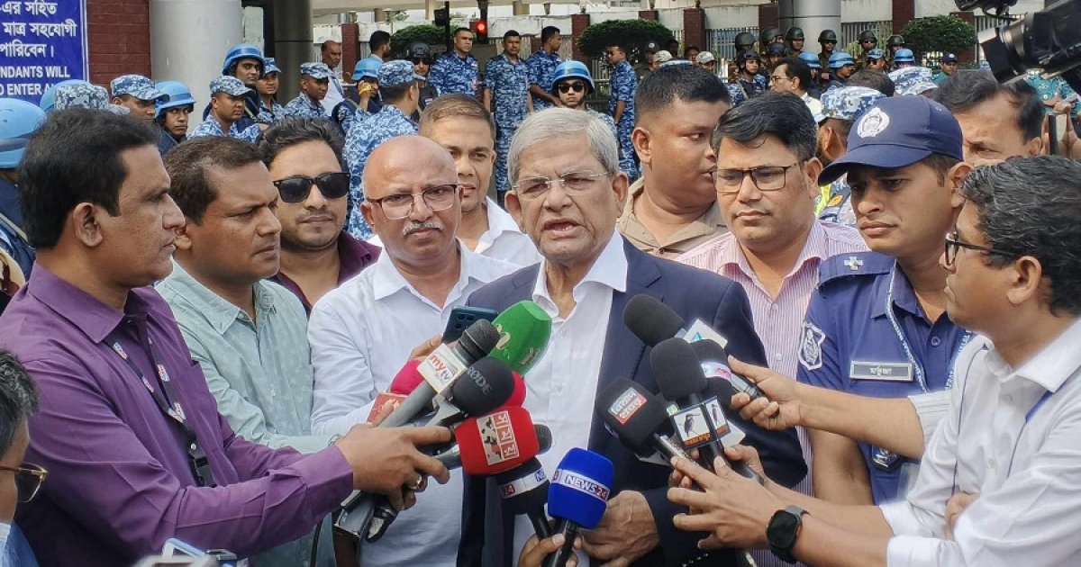খালেদা জিয়ার ফিরে আসা গণতন্ত্রের উত্তরণ সহজ করবে: মির্জা ফখরুল