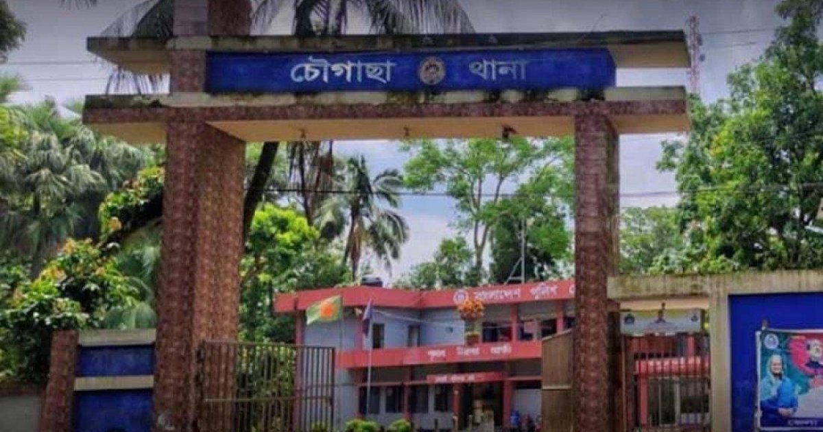 আসামি ধরতে গিয়ে ওসিসহ ৭ পুলিশ হামলার শিকার