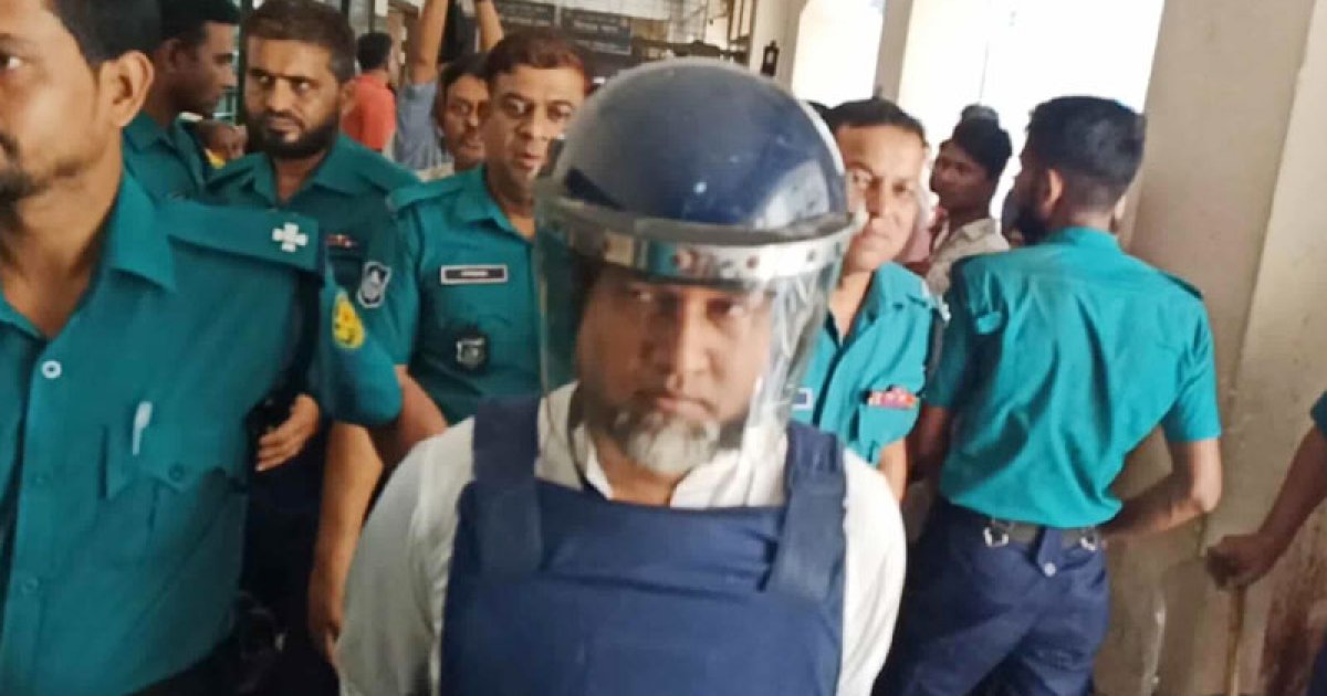 বিরক্ত মুখে আদালতকে ধন্যবাদ জানালেন তাপস