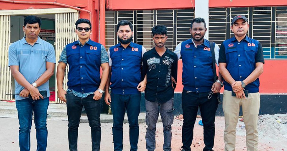 পুলিশের প্রিজনভ্যান থেকে পালানো আসামি ৩০ ঘণ্টার অভিযানে আটক