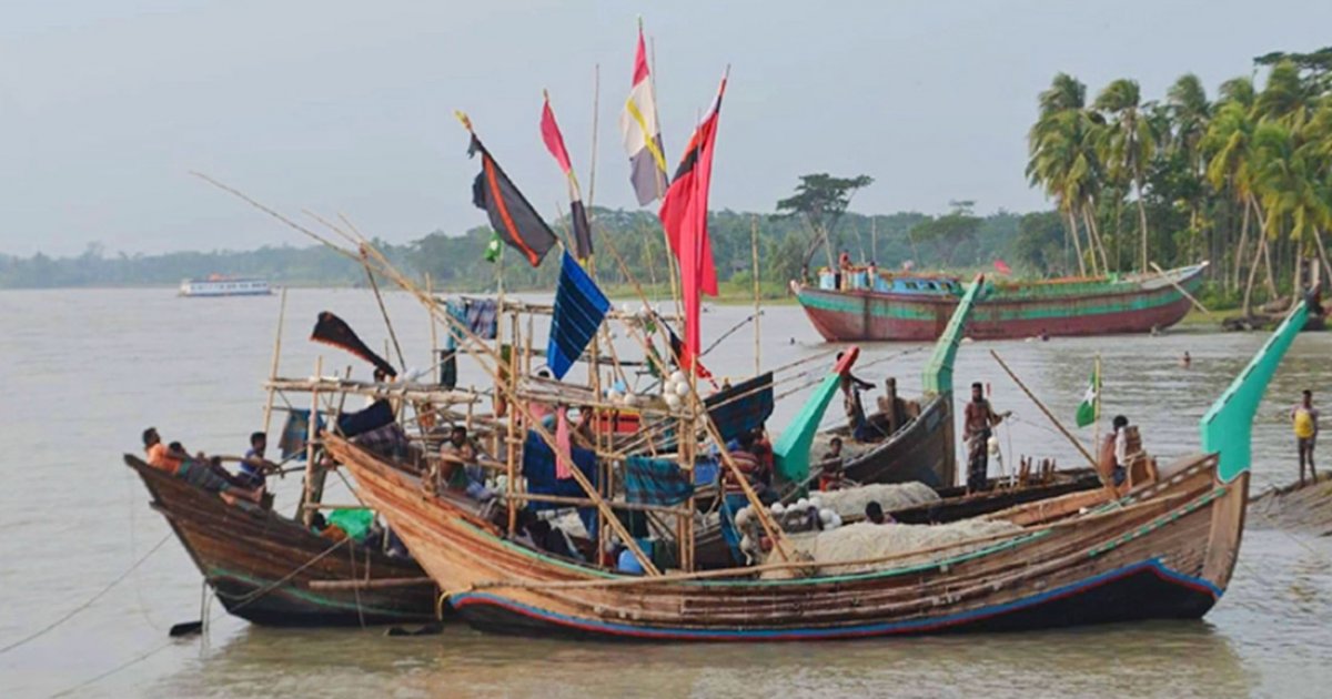 নিষেধাজ্ঞা শেষ, এখনও চাল পাননি লক্ষ্মীপুর জেলার ২৮ হাজার জেলে