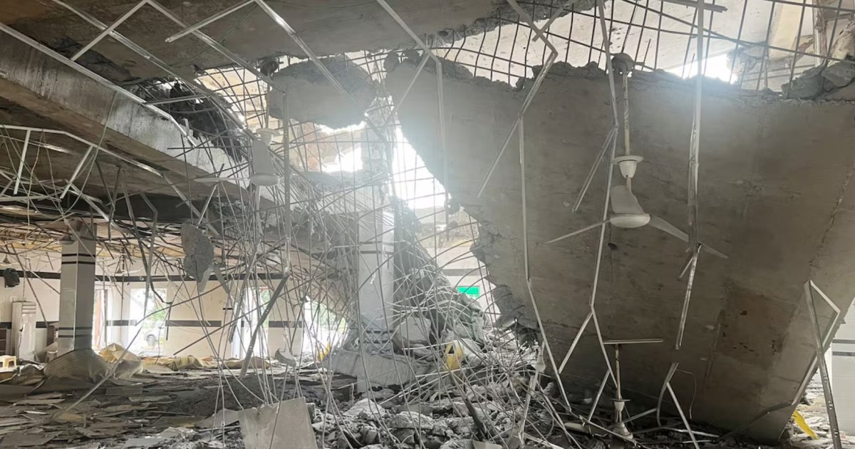 লাহোরে মার্কিন দূতাবাস কর্মীদের নিরাপদে আশ্রয় নেওয়ার নির্দেশ