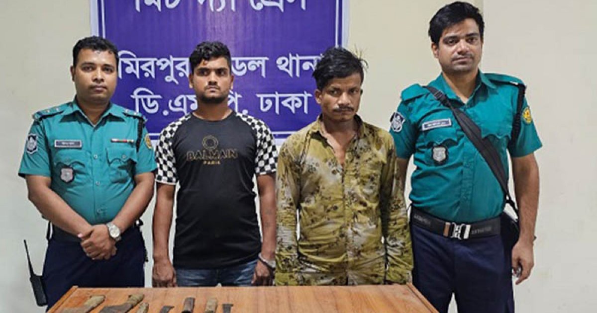 কল্যাণপুরে দেশীয় অস্ত্রসহ গ্রেফতার ২