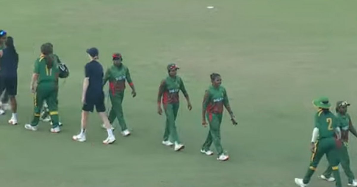 অল্প পুঁজিতেও দারুণ লড়াইয়ে শেষ ওভারে বাংলাদেশের হার