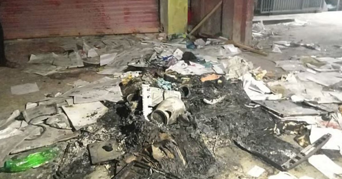 সংবাদে শেখ হাসিনাকে প্রধানমন্ত্রী উল্লেখ করায় পত্রিকা কার্যালয়ে হামলা-ভাঙচুর