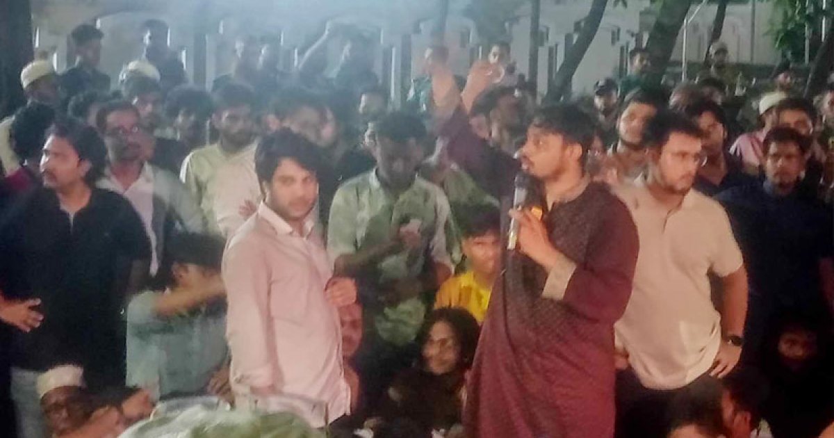 যমুনার সামনে মঞ্চ তৈরির ঘোষণা