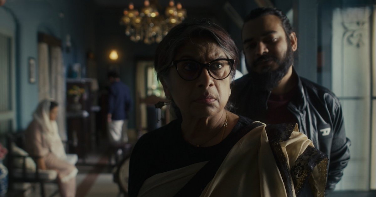 ট্রেলারে ‘গুলমোহর’ যেমন
