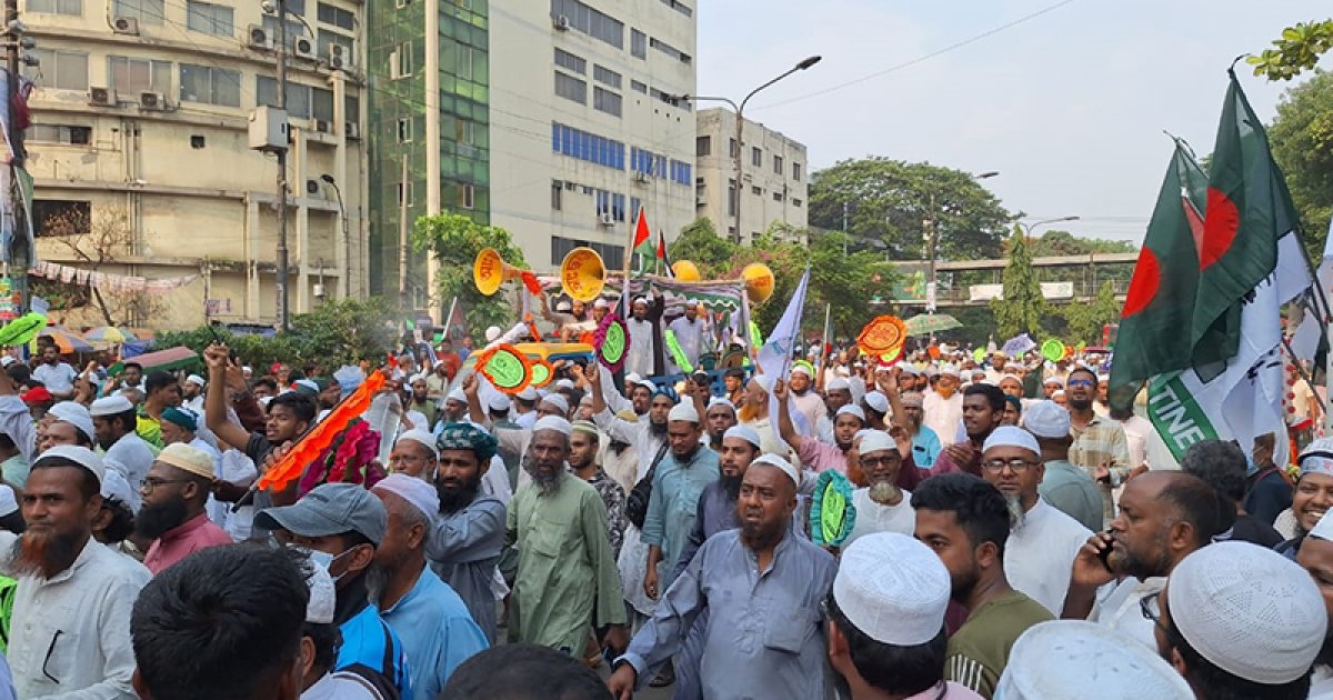 শাহবাগের কর্মসূচিতে মিছিল নিয়ে যুক্ত হলো ইসলামী আন্দোলন