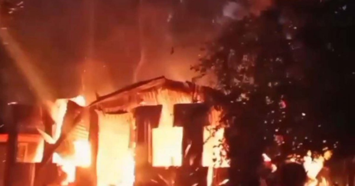 ঢাবি শিক্ষার্থী সাম্য হত্যায় গ্রেফতার তামিমের বাড়িতে অগ্নিসংযোগ