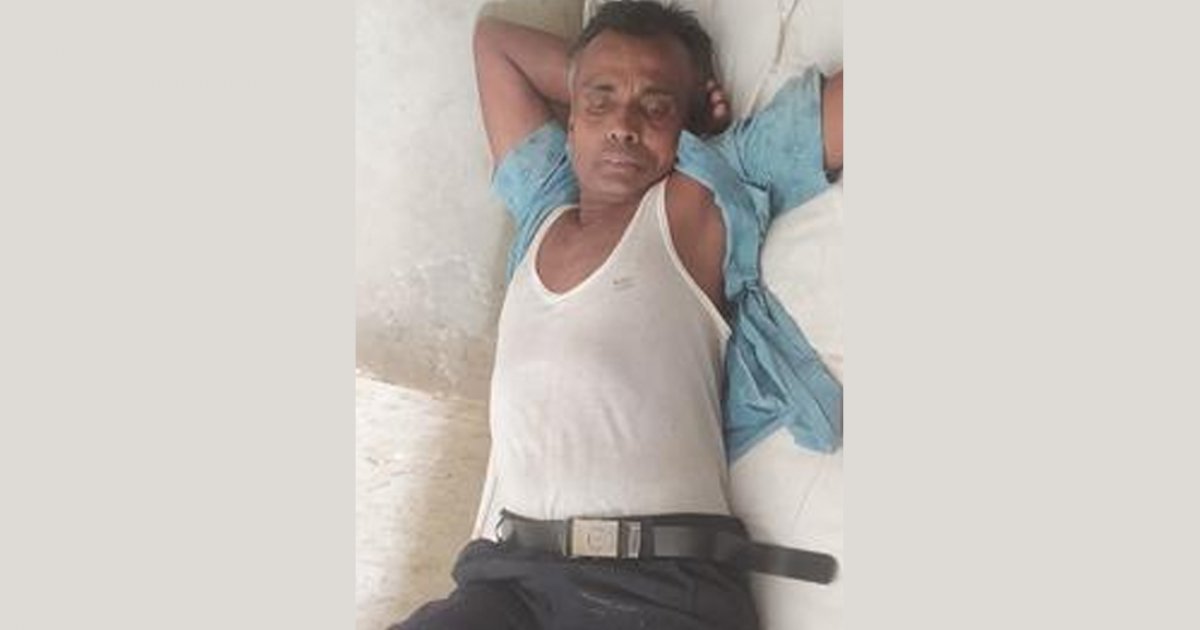চাঁদা না পেয়ে স্কুলে যাওয়ার পথে প্রধান শিক্ষককে গুলি