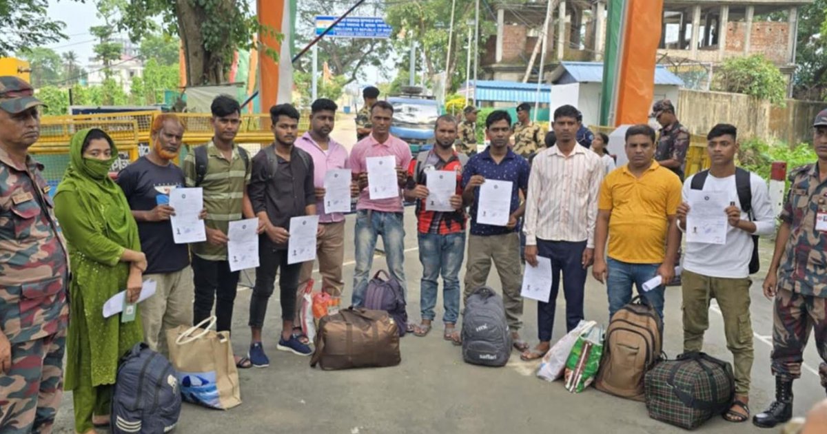 ভারতে কারাভোগ শেষে দেশে ফিরলেন ১১ বাংলাদেশি