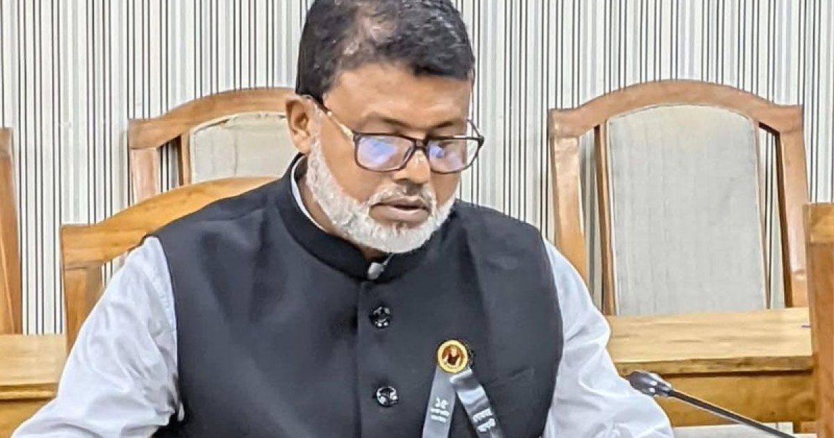 হজে যাওয়ার পথে বিমানবন্দরে আ.লীগ নেতা গ্রেফতার