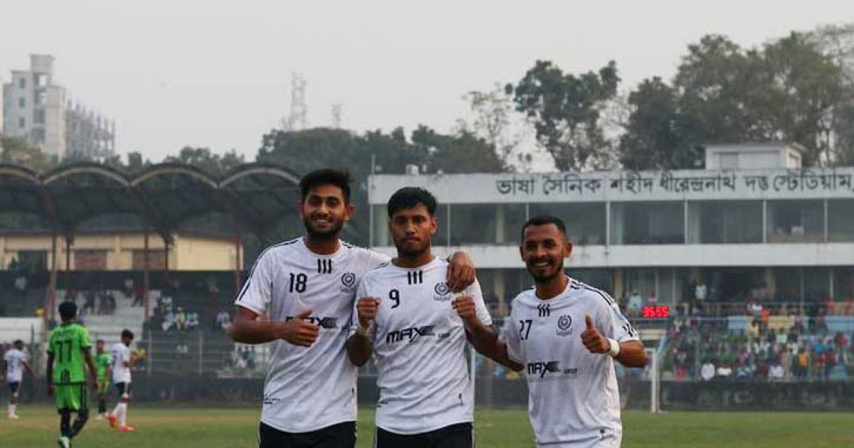 চট্টগ্রাম আবাহনীকে চার গোল দিয়ে শিরোপার আরও কাছে মোহামেডান