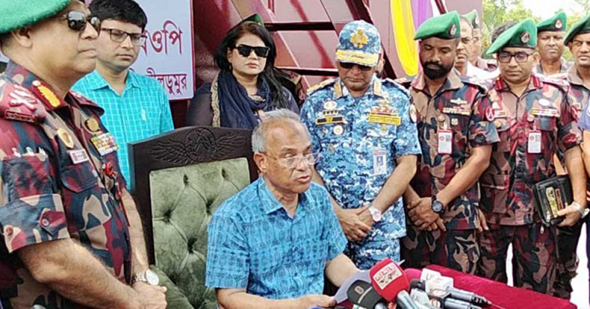 আমরা ভারতের মতো ‘পুশ ইন’ করি না, কূটনৈতিক সমাধানে বিশ্বাসী: স্বরাষ্ট্র উপদেষ্টা